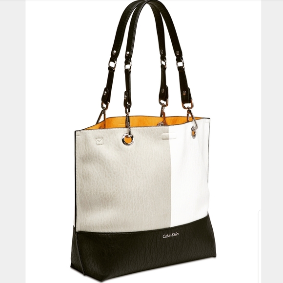 Reversible Calvin Klein Sonoma Tote Pouch - Picture 4 of 8